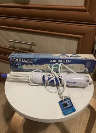 Фен-щетка в рабочем состоянии