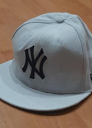 Белая кепка new york ny 7 размер genuine merchandise