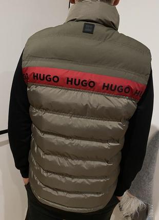Розкішний якісний жилет hugo7 фото