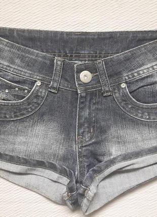 Суперові джинсові шорти з поткотами і стразами house of denim1 фото