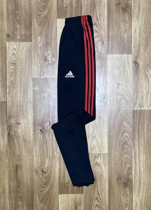 Adidas manchester united - штани спортивні чоловічі розмір m-l