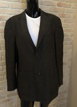 Чоловічий коричневий піджак