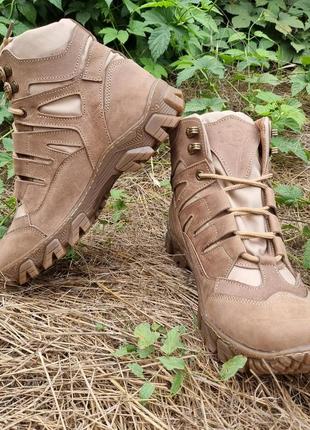 Ботинки тактические для активного отдыха и спорта из натуральной кожи на шнуровке бежевого цвета5 фото