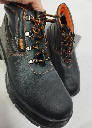 Мужские ботинки на шнуровке кожа тракторная подошва зимние демисезонные черные3 фото
