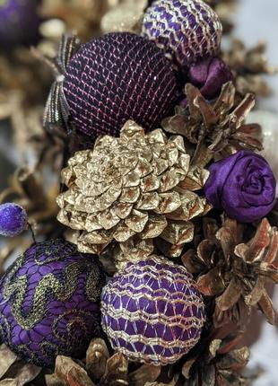 Різдвяний вінок фіолетовий золото, підсвічник, вінок із шишок