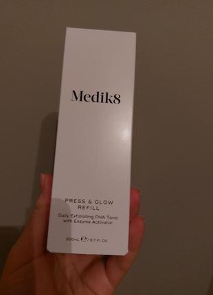 Medik8 press & glow refill 200мл original, привезён с германии