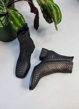 Жіночі черевики із натуральної ексклюзивної шкіри на кабуку 3см7 фото