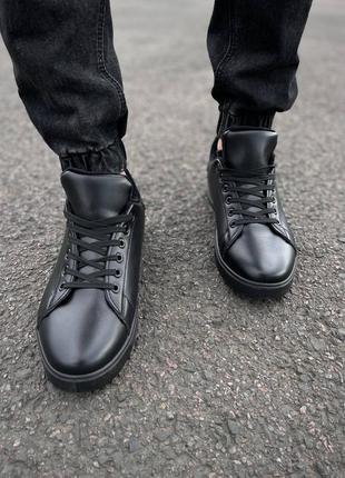 Чоловічі кросівки чорні зимові