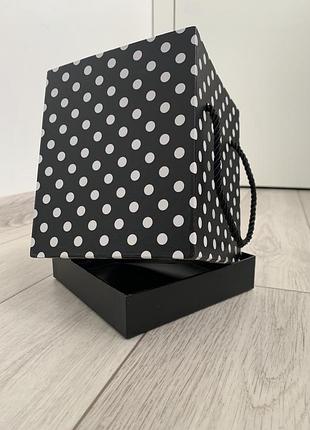 Подарункові коробки 2