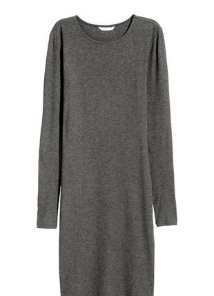 Серое облегающее платье 3