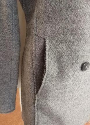 Фирменное стильное качественное натуральное шерстяное тёплое пальто букле.3 фото