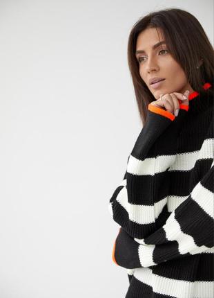 Жіночий светр подовжений oversize в смужку4 фото