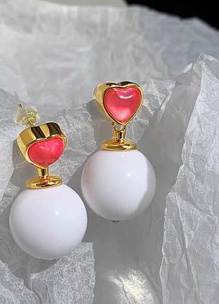 Сережки в стилі chanel