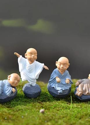 Фигурки монахи, декор, флорариум, машина, статуэтки