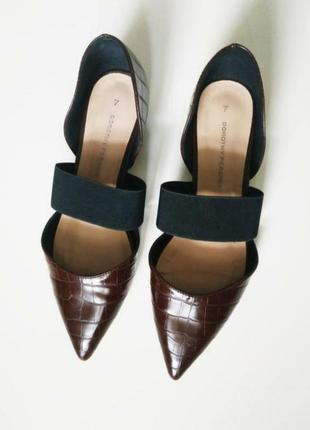 Туфлі човник