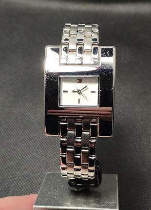 Женские часы tommy hilfiger