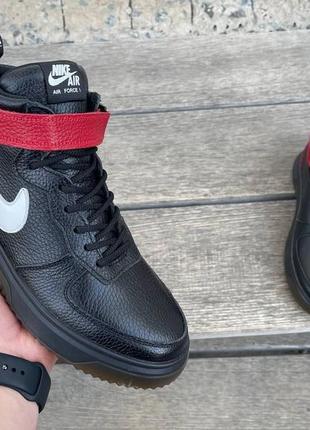 Зимові кросівки nike 4