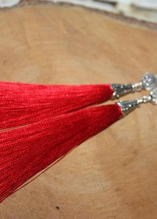 Сережки сережки кисті китиці червоні з кришталевими намистинами2 фото