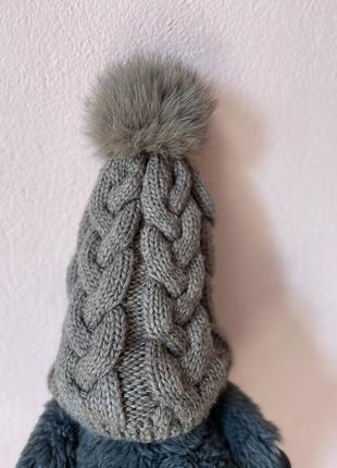 Шапка 2