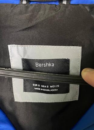 Жіноча коротка куртка bershka8 фото