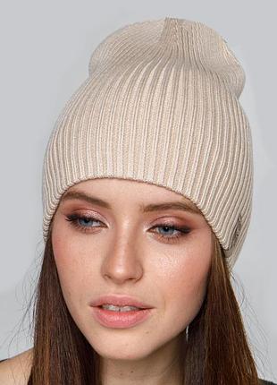 Жіноча зимова шапка лопата без відвороту бежева