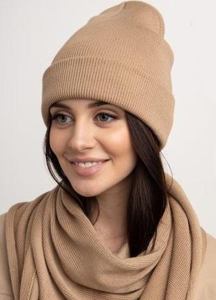 Жіноча тепла шапка кольору кемел