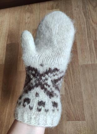 Теплые зимние вязаные шерстяные варежки