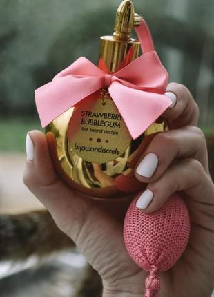 Увлажняющий спрей для тела bijoux indiscrets bubblegum body mist с возбуждающим фруктовым ароматом