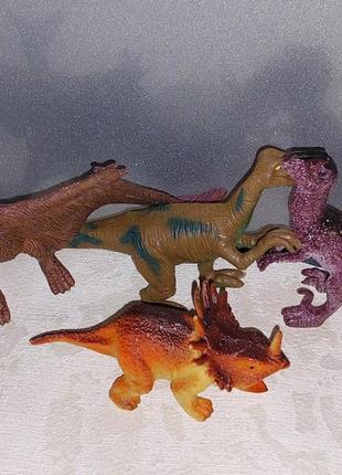 Фигурки динозавров,лот3 фото