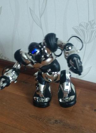 Робот-гуманоїд robosapien від wowwee2 фото