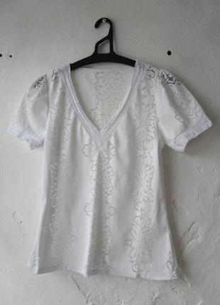 Очень красивая кружевная белая женская футболка