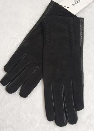 Стильні рукавички з м'якої натуральної шкіри та натурального замшу з декоративним елементом "дгжути".1 фото