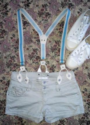 Шортики с подтяжками