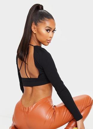 Укорочений топ з відкритою спинкою!