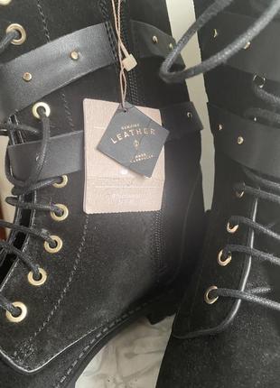 Черные кожаные ботинки stradivarius 399 фото