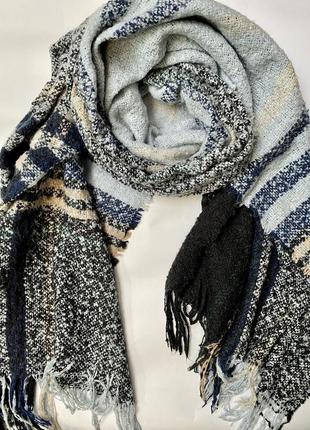 Шарф зимовий голубо-чорний