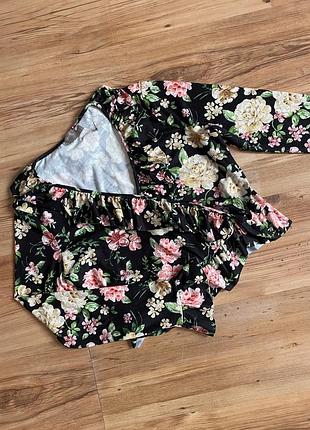 Блуза в квітковий принт з воланами asos m-l