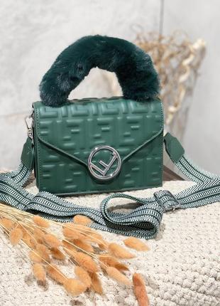 Сумочка с меховой ручкой