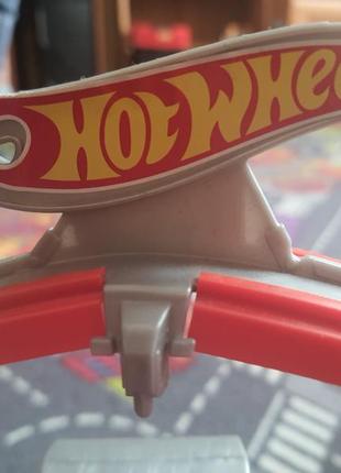 Трек hot wheels  моторизированый двойное ускорение7 фото