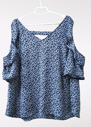 Дуже красива вільна блуза