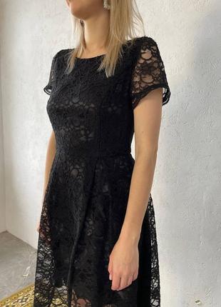 Ніжна гіпюрова сукня у чорному кольорі2 фото