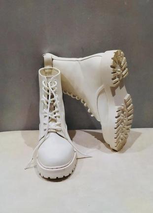 Продам h&m молочні черевики - 37р