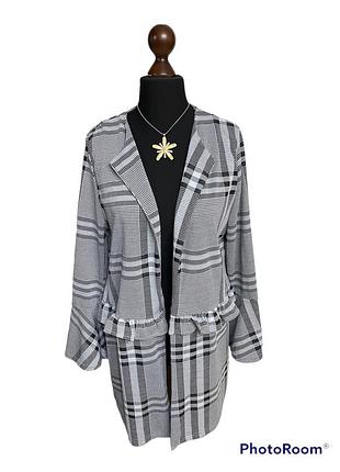 Кардиган в клітинку