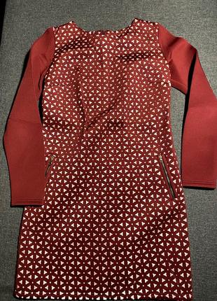 Сукня з неопрену