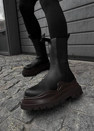 Женские высокие кожаные ботинки на флисе bottega veneta black brown