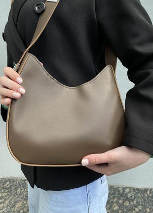 Стильна жіноча коричнева сумочка багет на плече3 фото