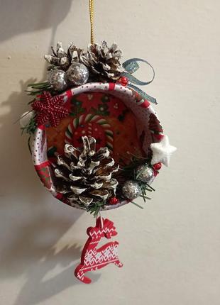 Новорічна іграшка на ялинку, новорічні сувеніри, новорічні подарунки