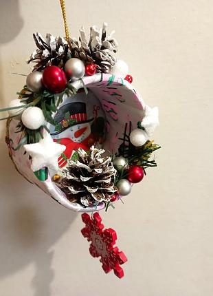 Новорічна іграшка на ялинку, новорічні сувеніри, новорічні подарунки