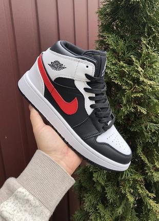 Кросівки nike air jordan 1 retro white black red