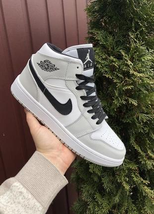 Кросівки nike air jordan 1 retro white grey black